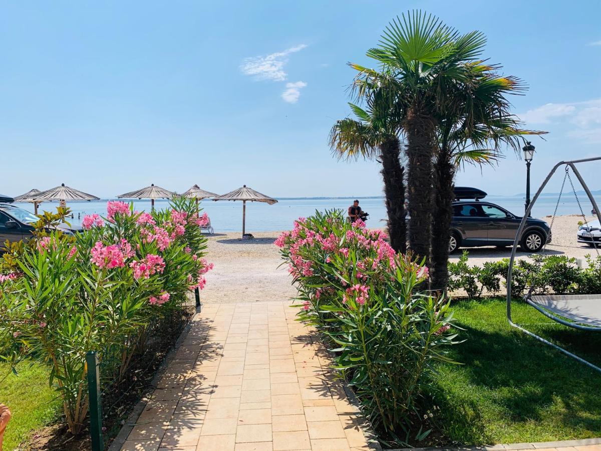 Apartments The Beach Resort Vir Esterno foto