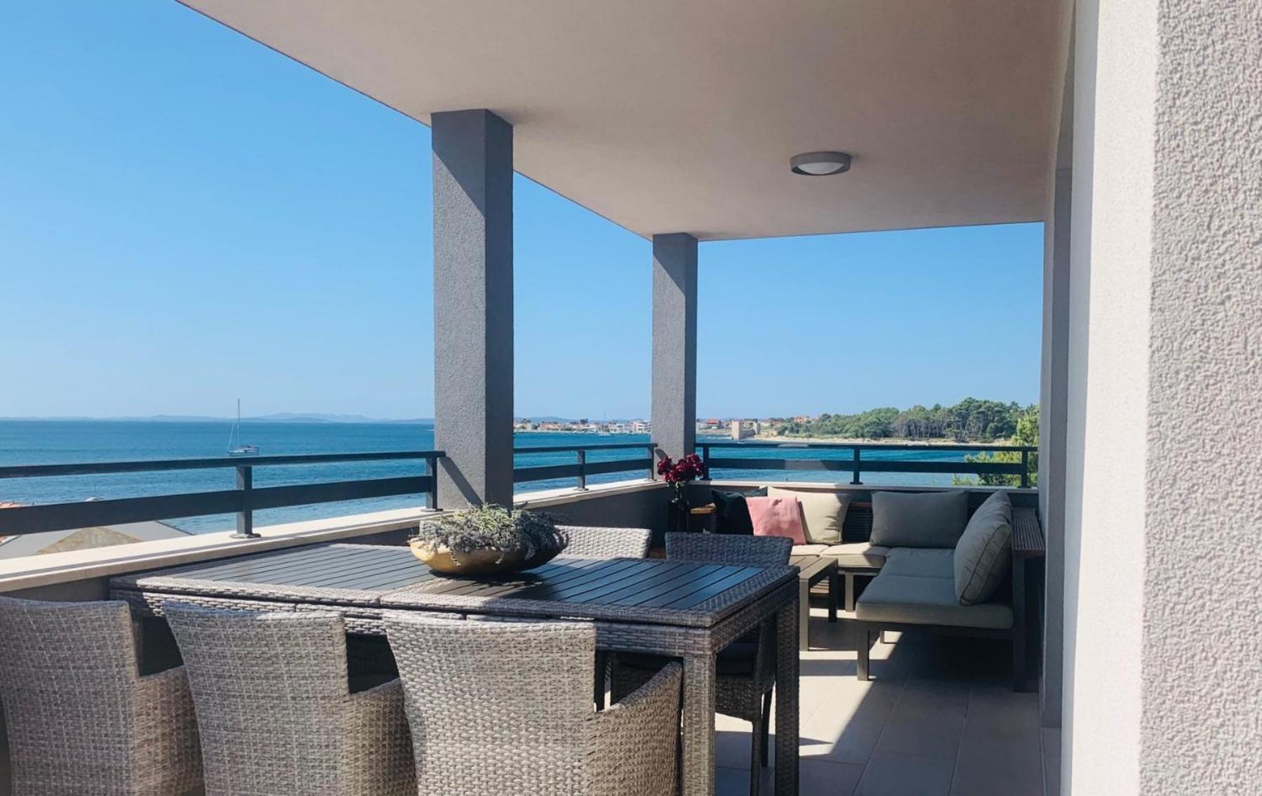 Apartments The Beach Resort Vir Esterno foto