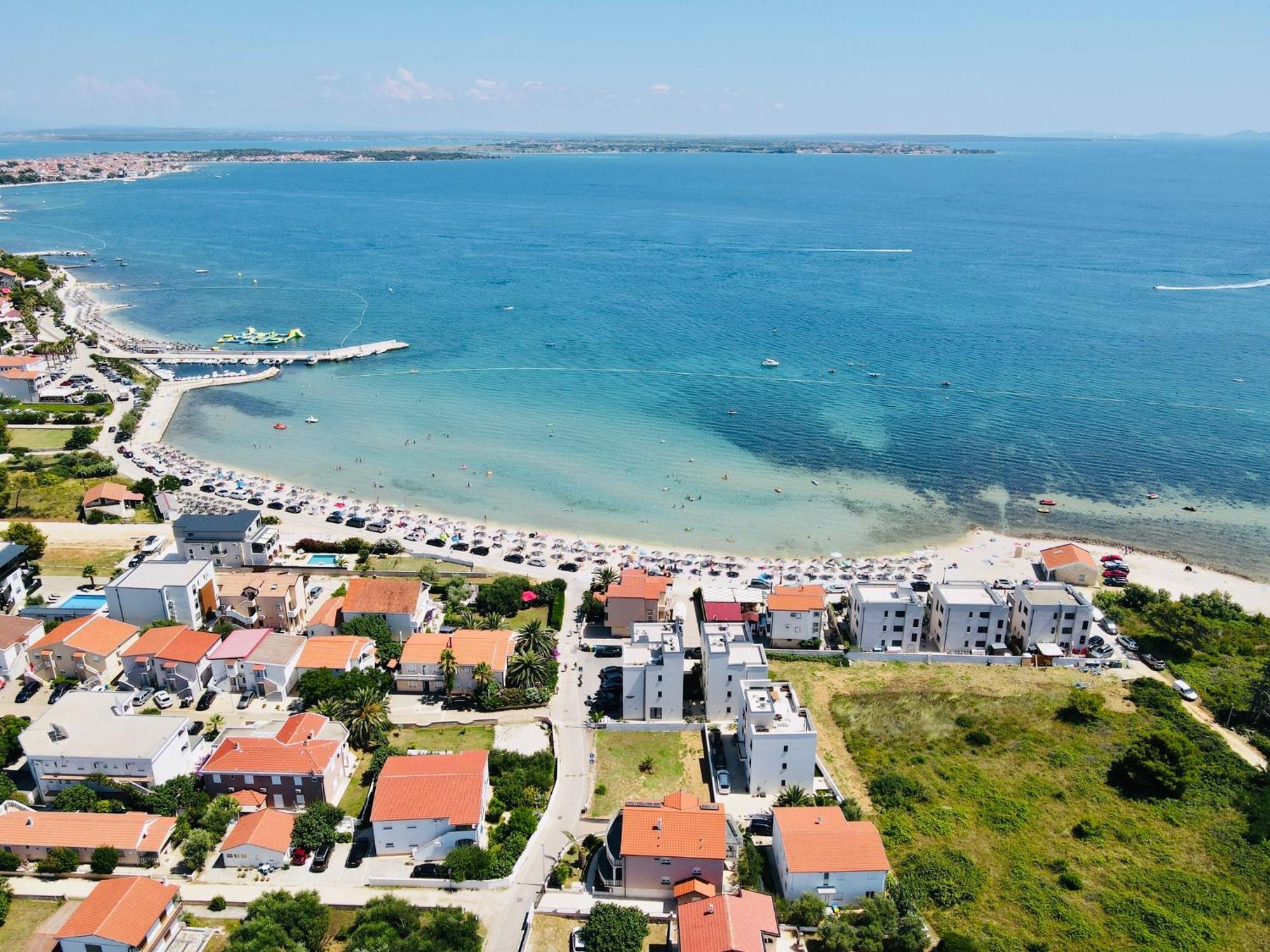 Apartments The Beach Resort Vir Esterno foto